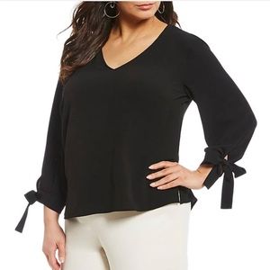 XS Black CeCe 3/4 sleeve blouse.